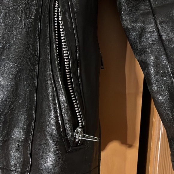 Vintage leather moto jacket - Picture 3 of 3